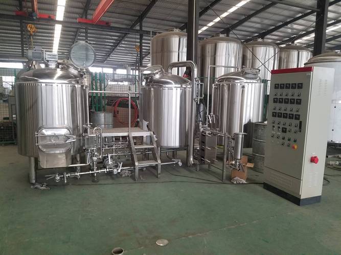 柯城全套啤酒设备一套多少钱？开精酿厂到底得配齐哪些？
